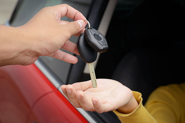 giving-car-keys-to-your-child