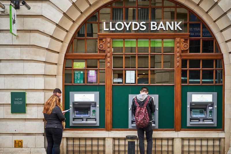 Lloyds Launches New Cashback Credit Card