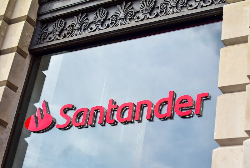 Santander to Cut Interest on Its 123 Accounts for the Third Time in a Year