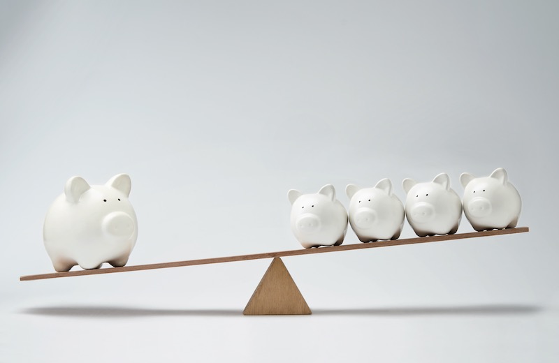 With Savings Accounts, Building Societies Outpace Banks