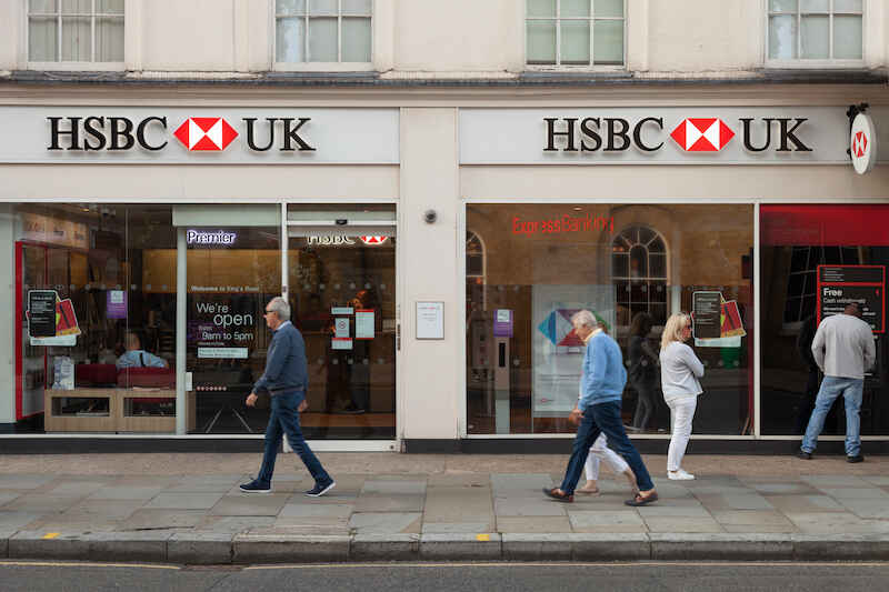 HSBC Introduces “Quiet Hour” in Branches for Customers with Hidden Disabilities