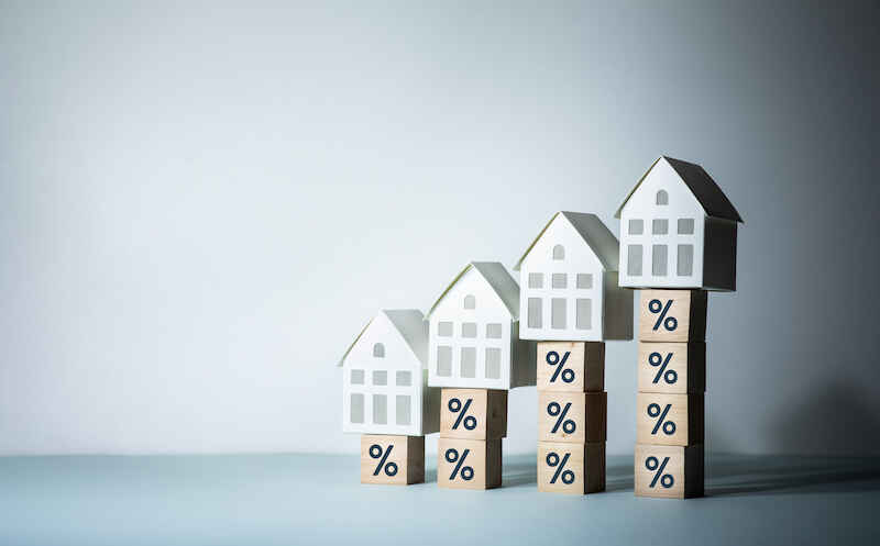 Banks Yank Mortgage Deals as Borrowers Scramble to Lock in Rates